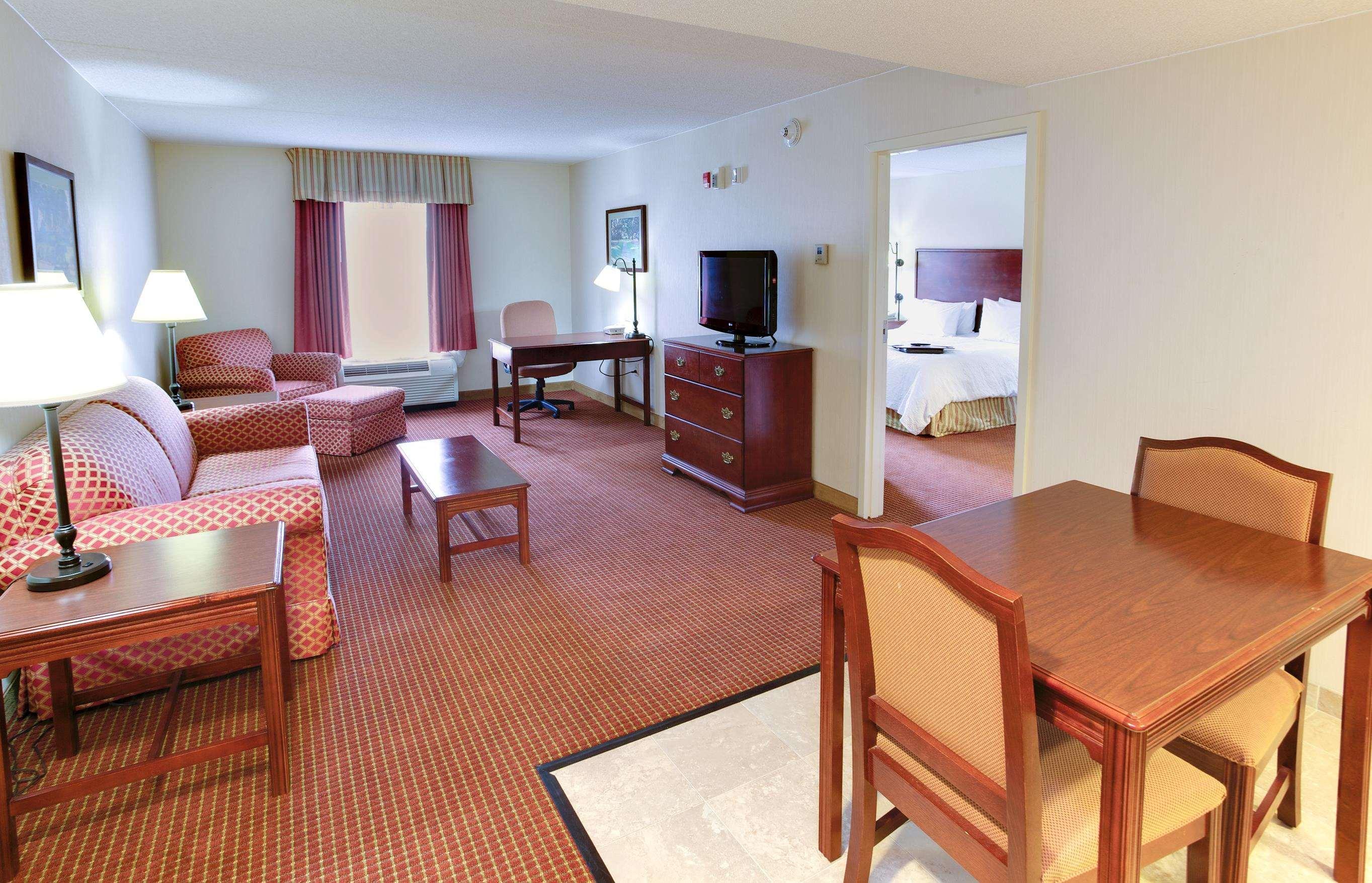 Hampton Inn Emporia Exteriör bild