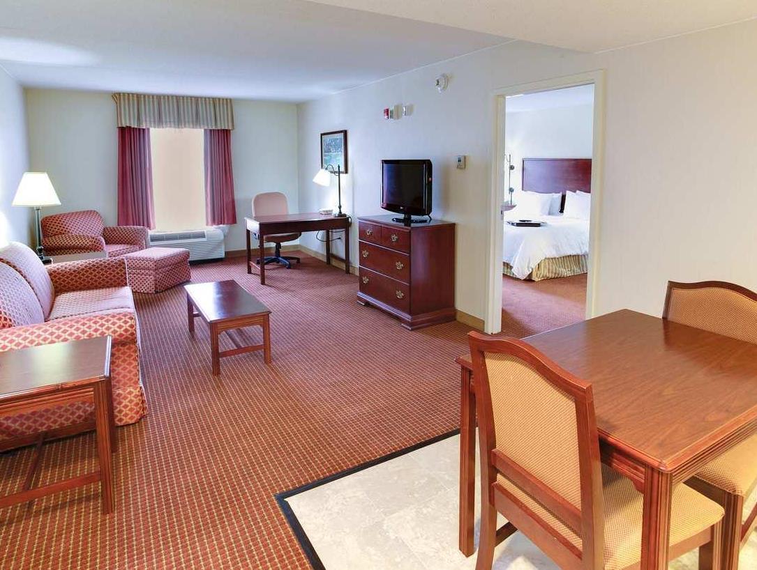 Hampton Inn Emporia Exteriör bild