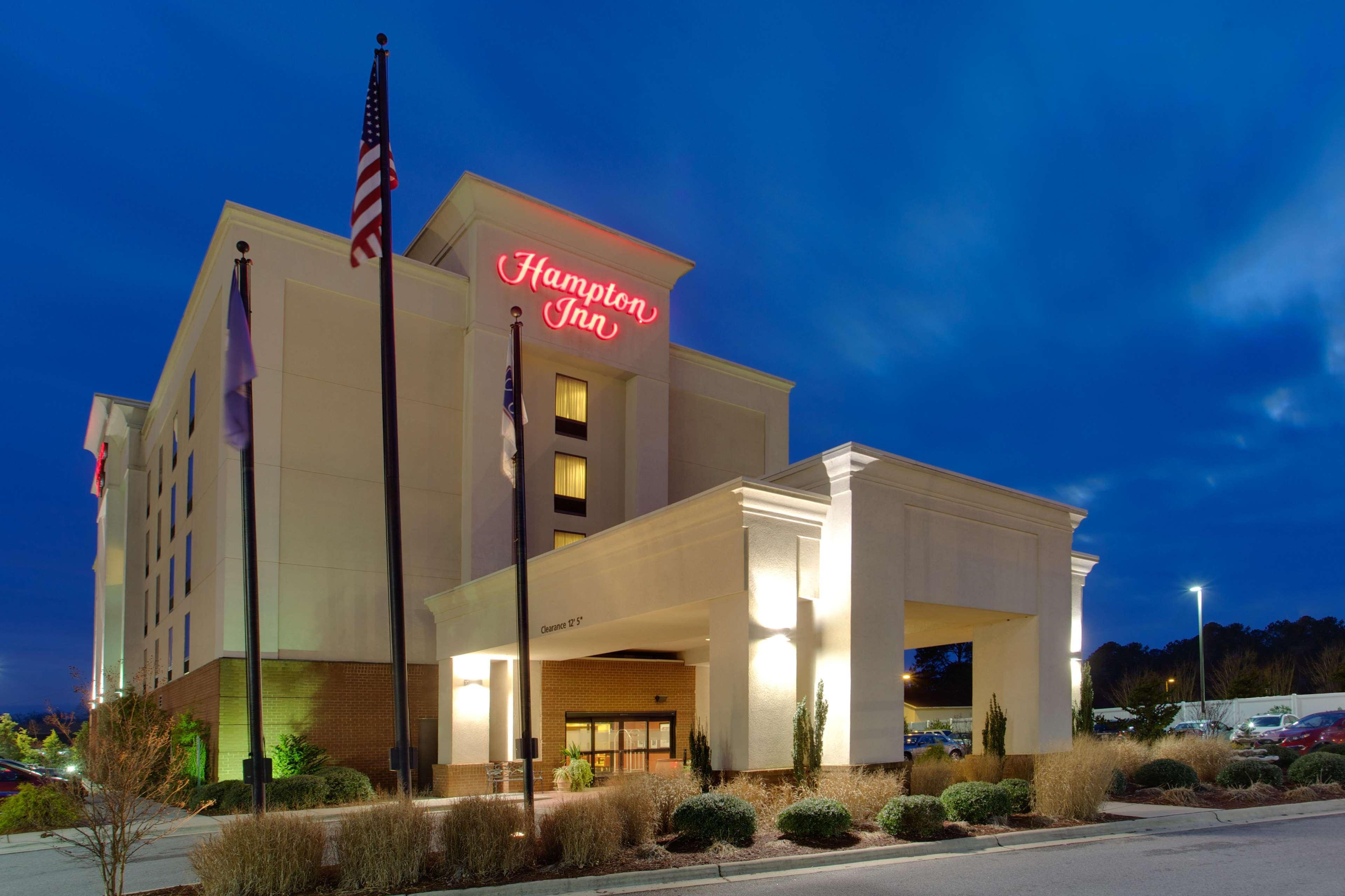 Hampton Inn Emporia Exteriör bild
