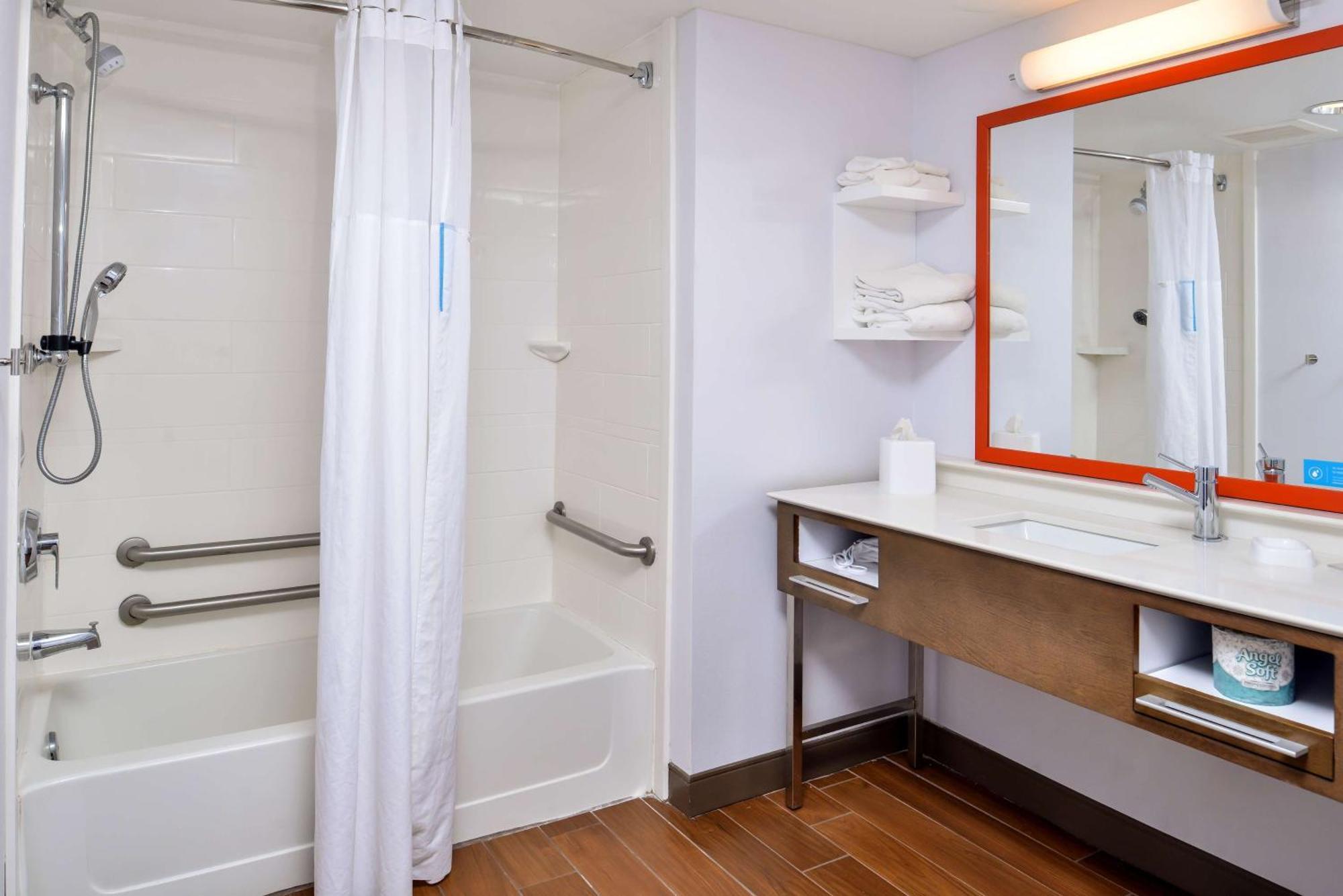 Hampton Inn Emporia Exteriör bild